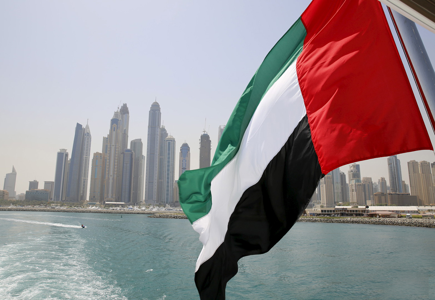 الإمارات تحتفي بعيد الاتحاد الـ 51 بإنجازات نوعية تفتح أبواب المستقبل الواعد