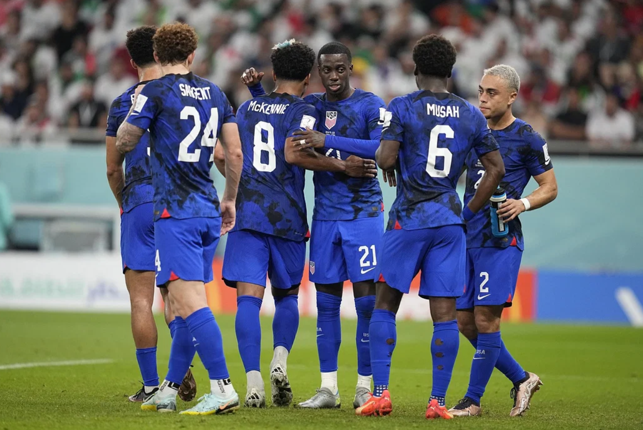 تشكيلة هولندا وأمريكا لمباراتهما في كأس العالم