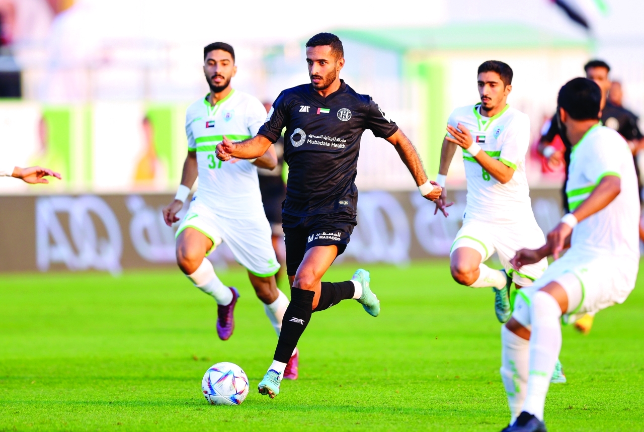 "علي مبخوت يقود هجمة للجزيرة | تصوير: زيشان أحمد"