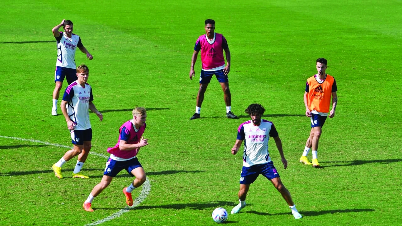 "أرسنال يواصل تدريباته في نادي النصر |البيان"