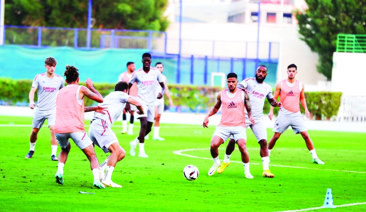 "جانب من تدريبات ليون | البيان"