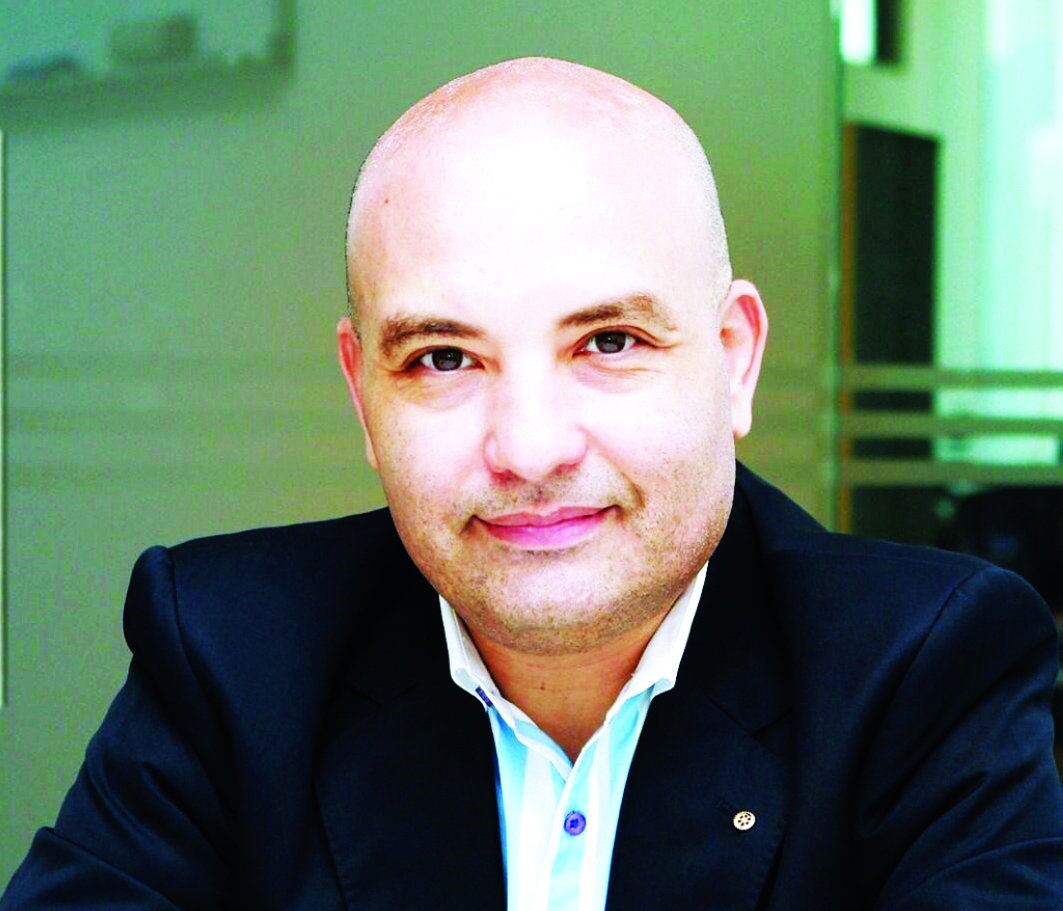 "محمد كرم"