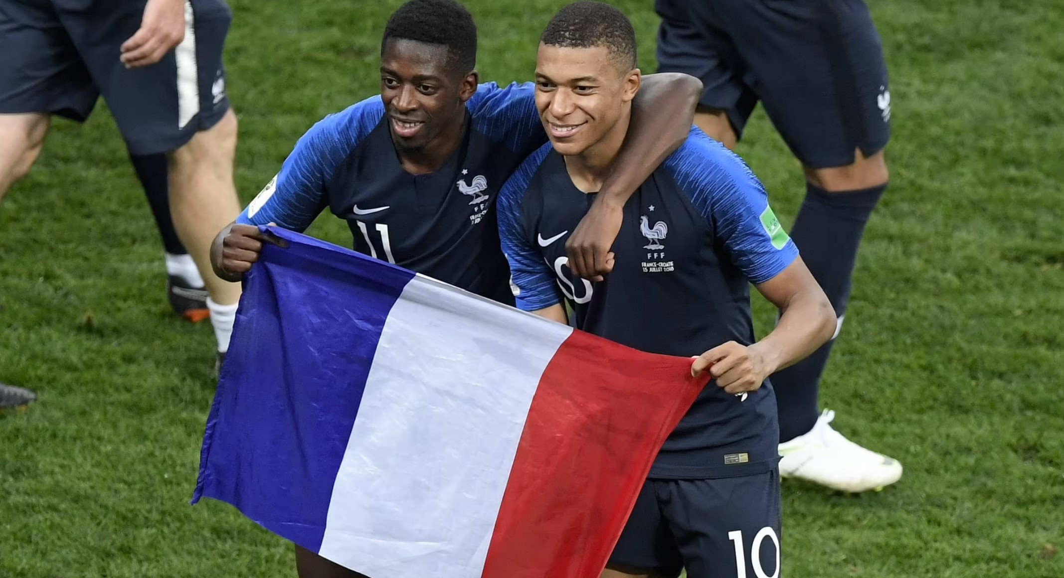 الوطنية تُجبر مبابي وديمبيلي على تحدي «العشق» في كأس العالم 2022