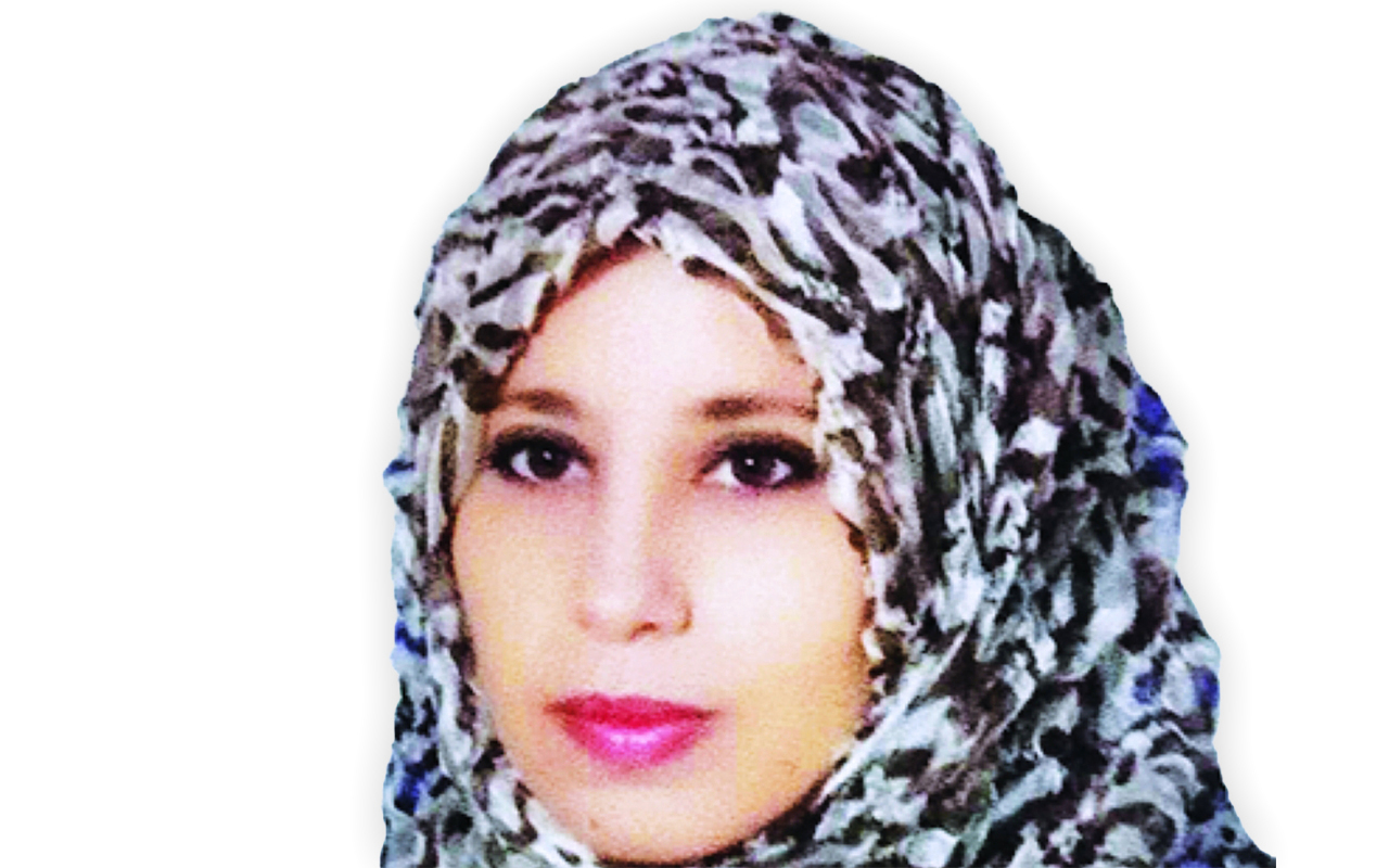 "عائشة الحوسني"