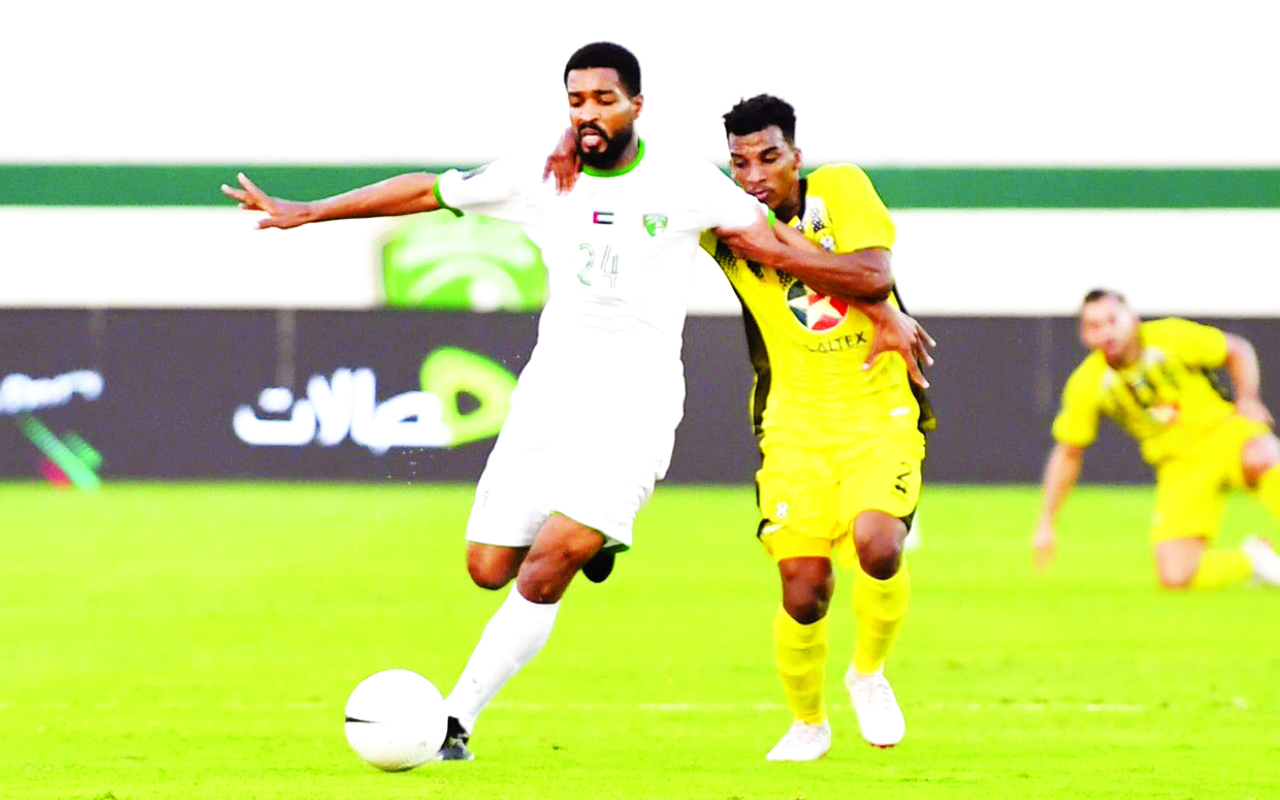 "من مباراة سابقة بين كلباء وخورفكان | أرشيفية"