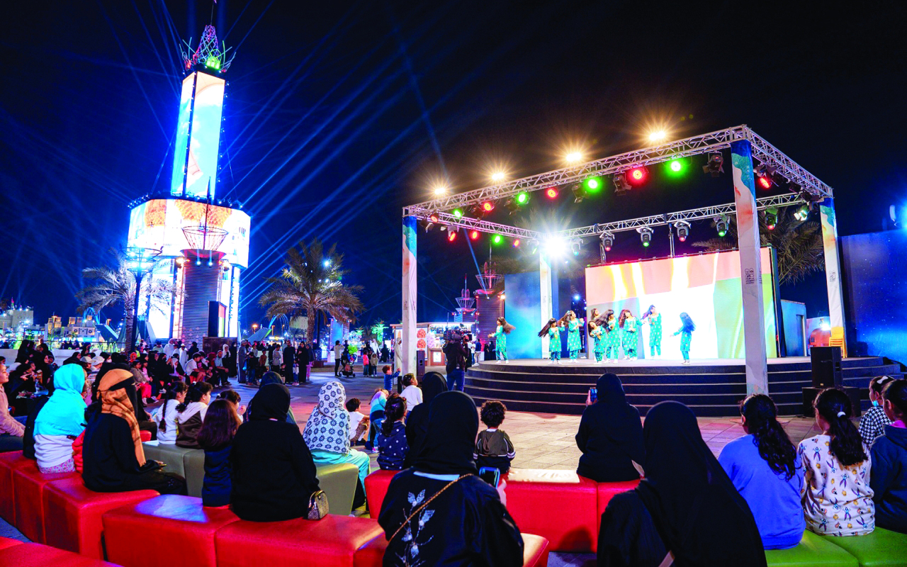 مهرجان الشيخ زايد.. فنون تعزف ألحان التواصل والانفتاح