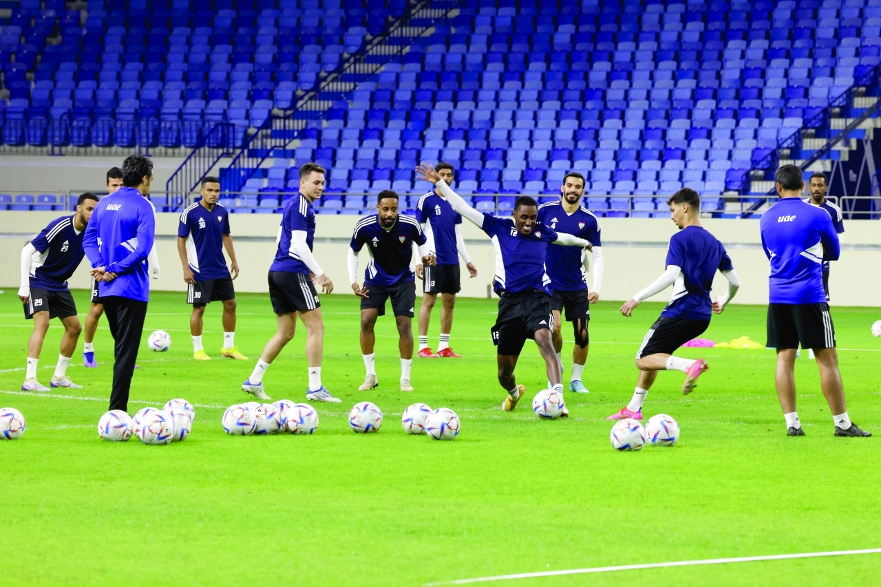 "حالة معنوية مرتفعة لنجوم الأبيض في المعسكر | تصوير : إبراهيم صادق"