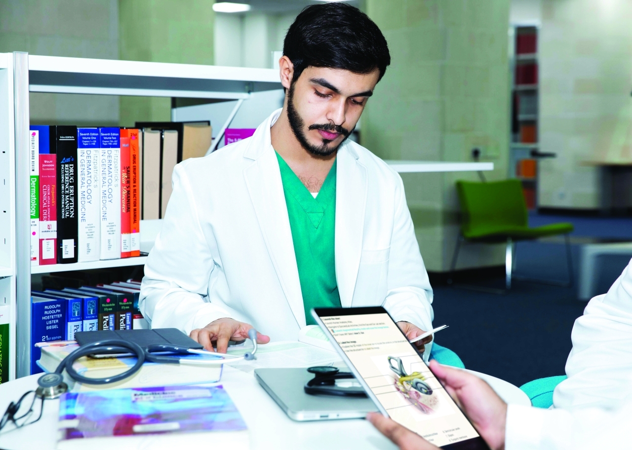 "«جامعة الإمارات» منصة أكاديمية تستشرف آفاق المستقبل | من المصدر"