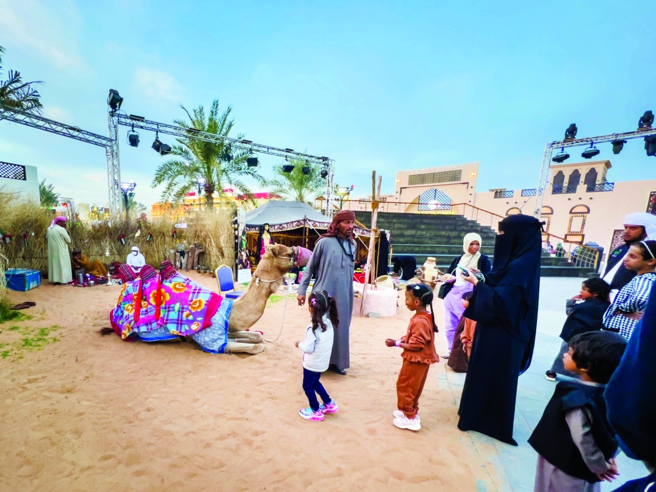 مهرجان الشيخ زايد.. نافذة لترويج المنتجات التراثية
