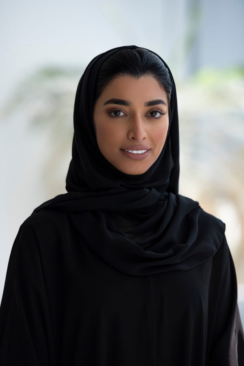 "خديجة حسين"