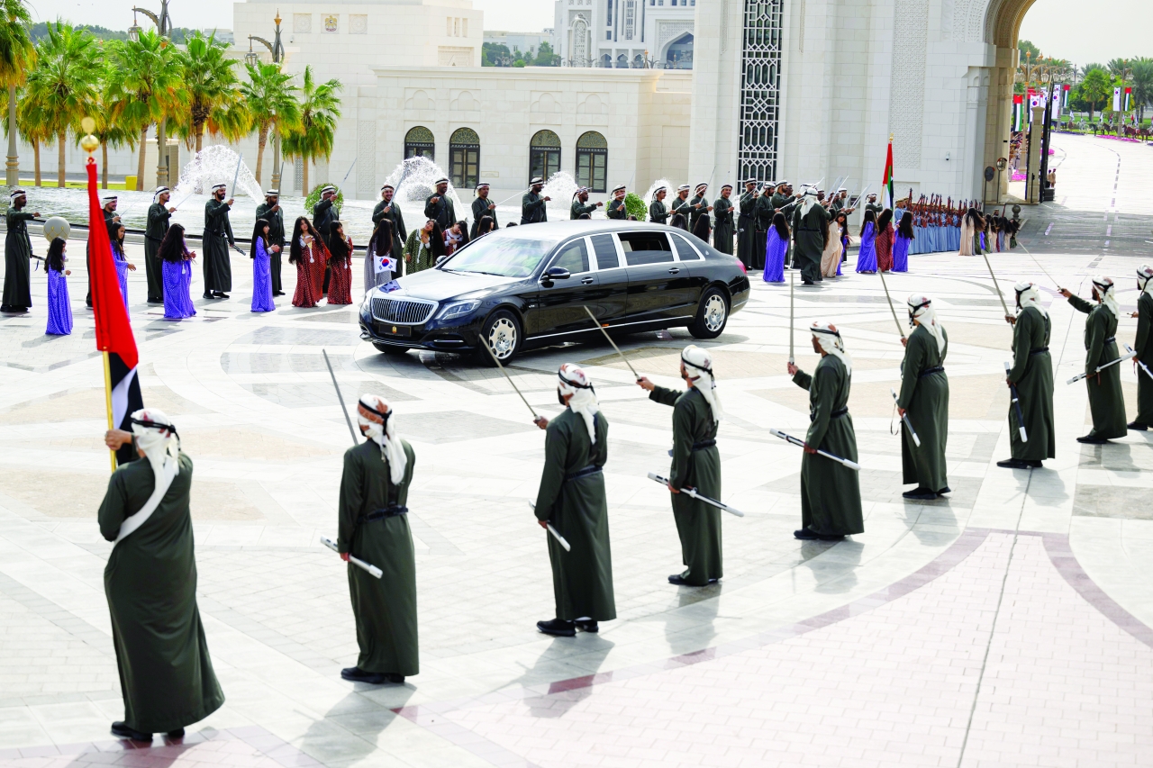 "جانب من مراسم استقبال الرئيس الكوري"