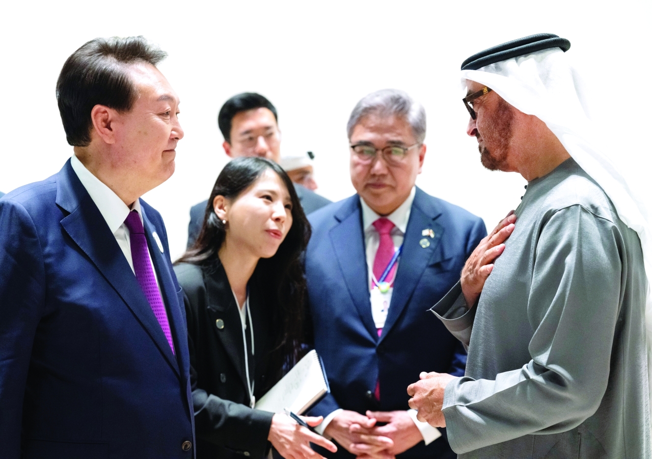 "رئيس الدولة مرحباً بالرئيس الكوري"