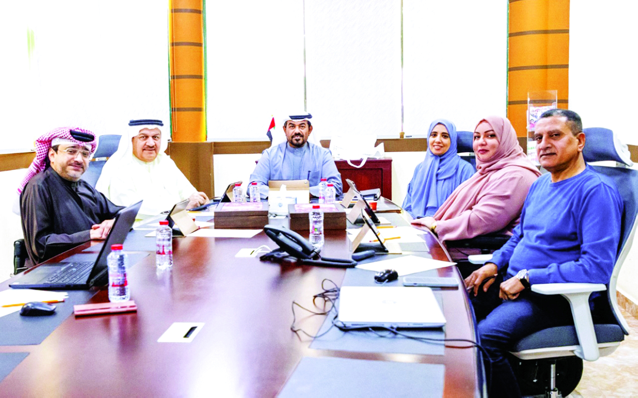 "خلال اجتماع مجلس إدارة نادي دبي لأصحاب الهمم | البيان"
