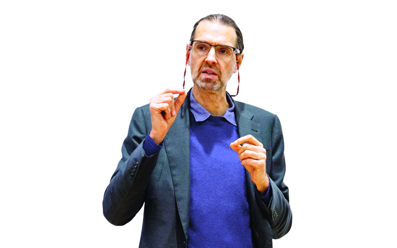 "دانيال كانوجار"