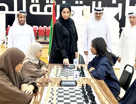 عمران الحوسني وروضة السركال يتصدران «الإمارات للشطرنج الخاطف»