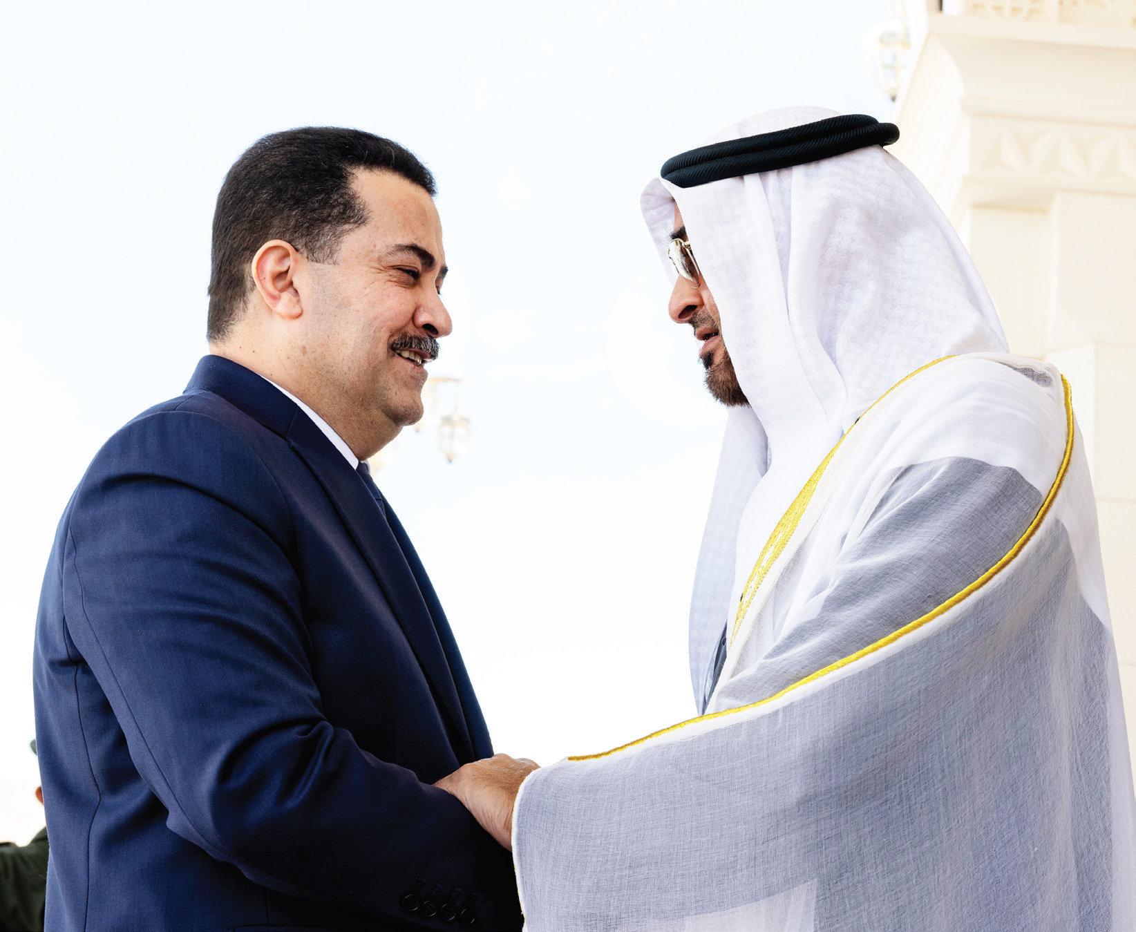 "محمد بن زايد خلال استقبال محمد شياع السوداني"