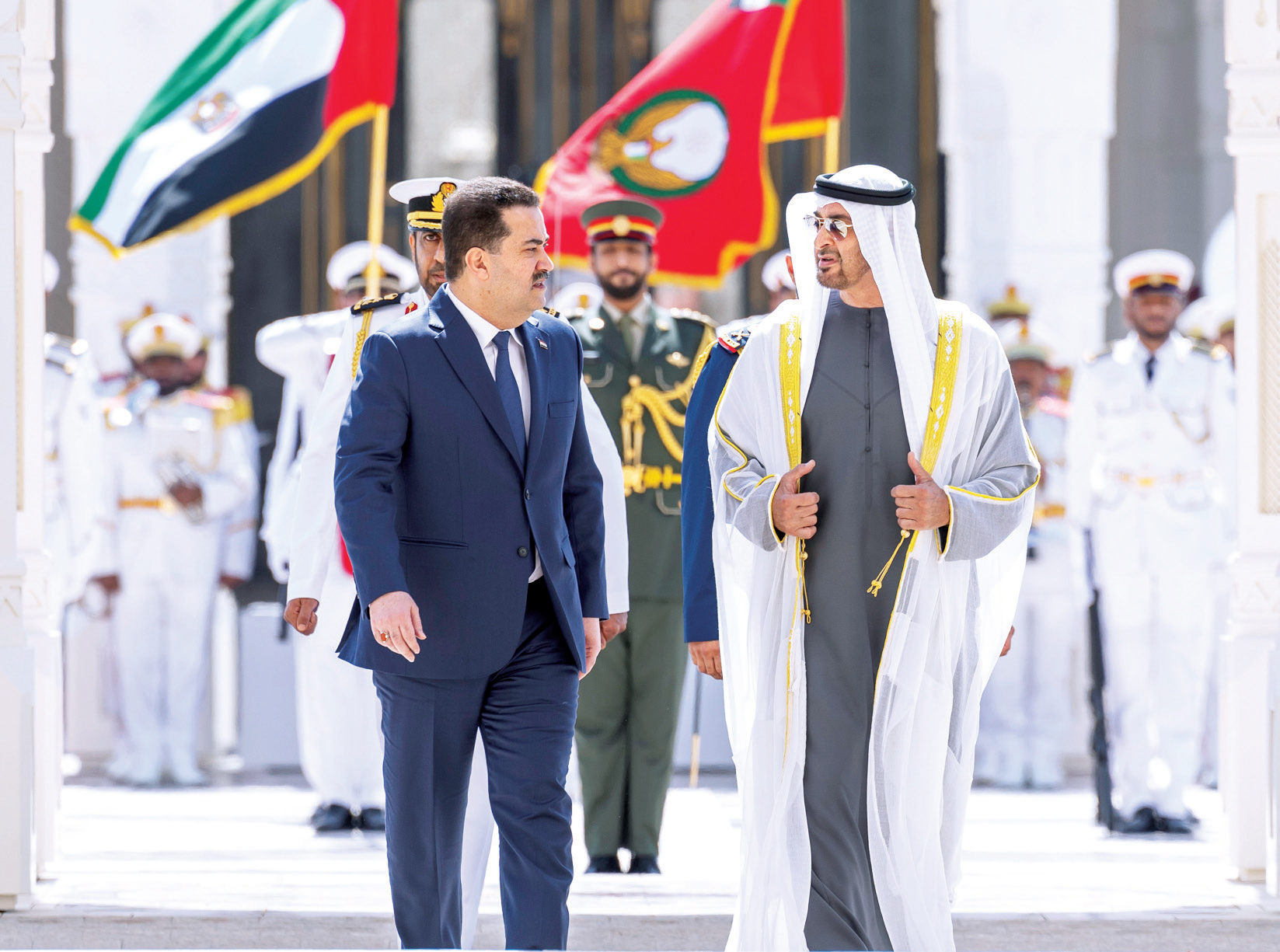 "رئيس الدولة خلال استقبال رئيس وزراء العراق"