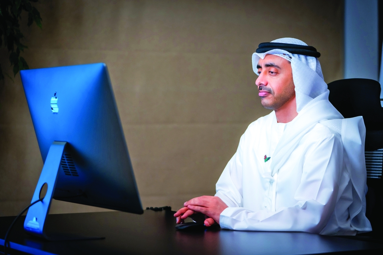 عبد الله بن زايد: تغير المناخ التحدي الأساسي للمرحلة