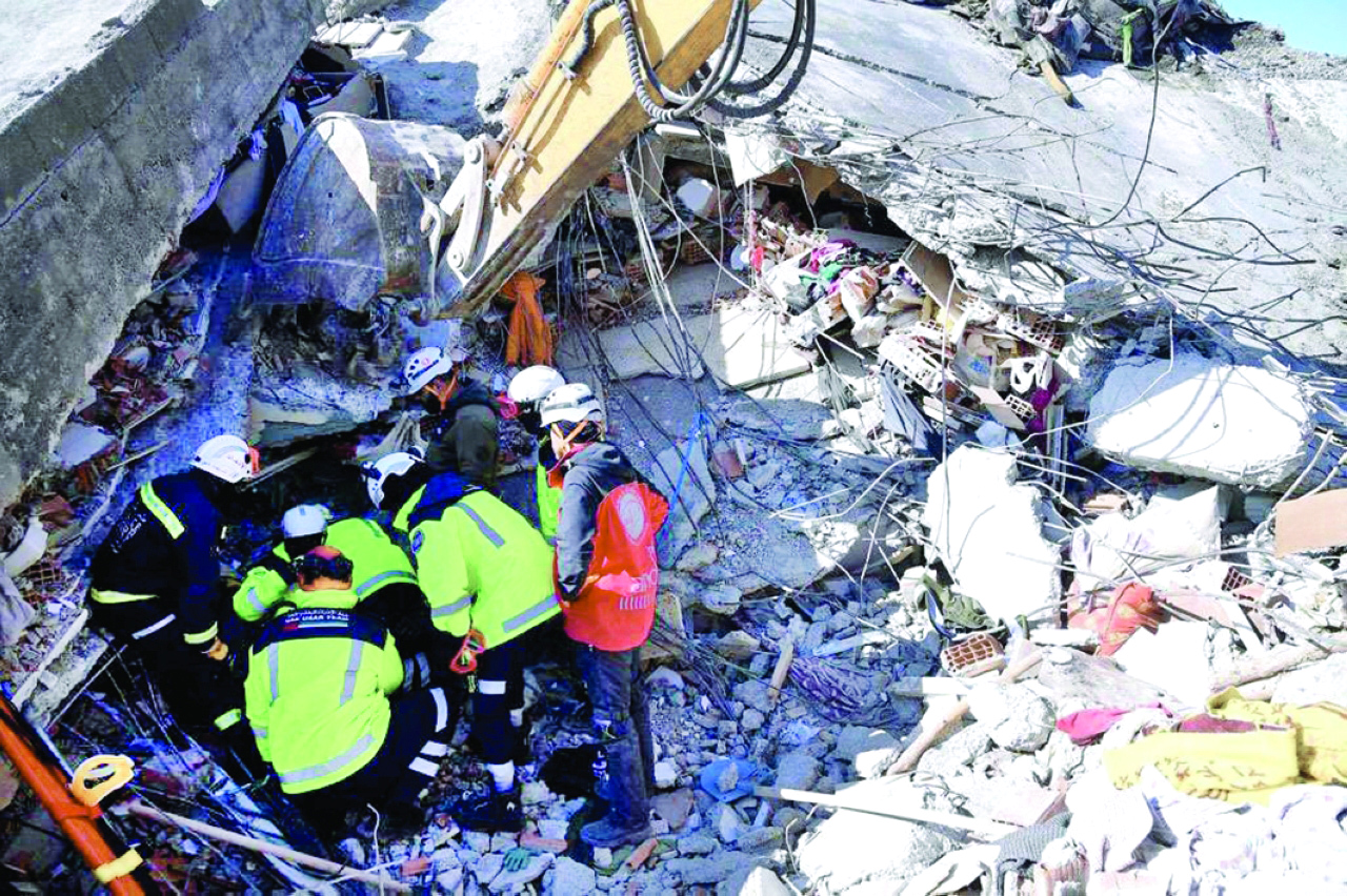 "خلال عمليات البحث عن الناجين"