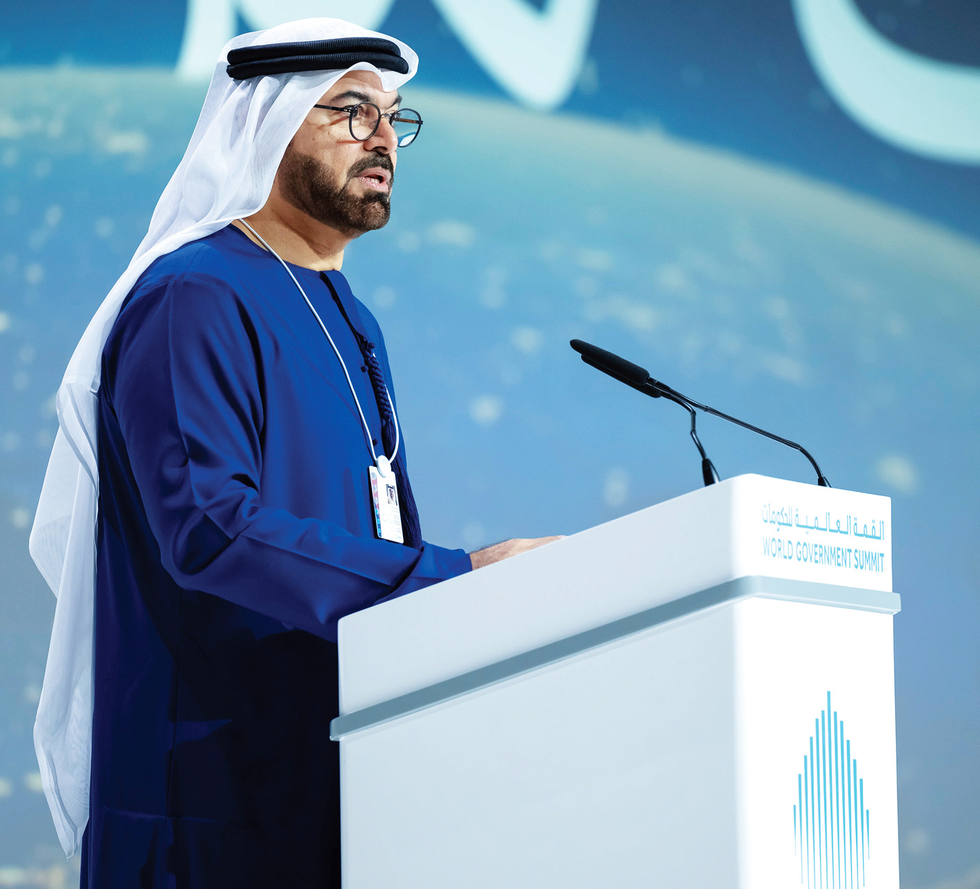 "محمد القرقاوي متحدثاً في الجلسة الافتتاحية"