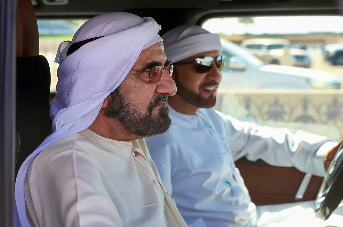 محمد بن راشد يشهد فعاليات مهرجان المرموم التراثي للهجن