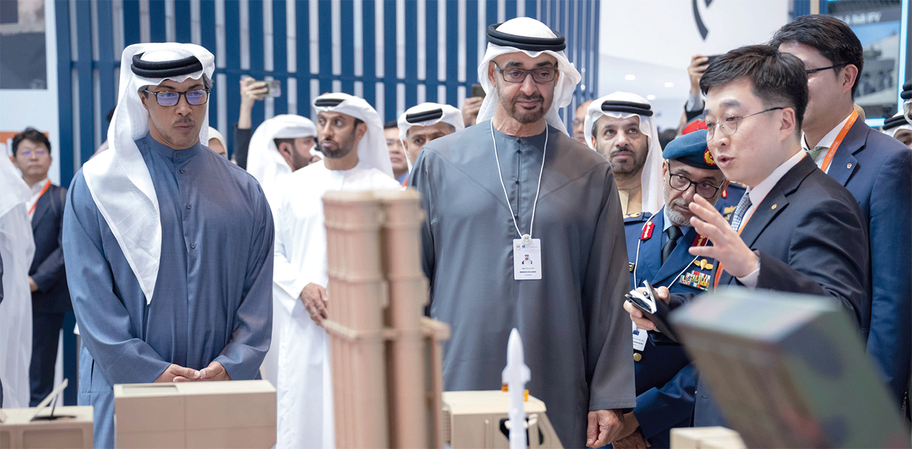 محمد بن زايد: نبني جسور التعاون مع العالم لتحقيق السلام