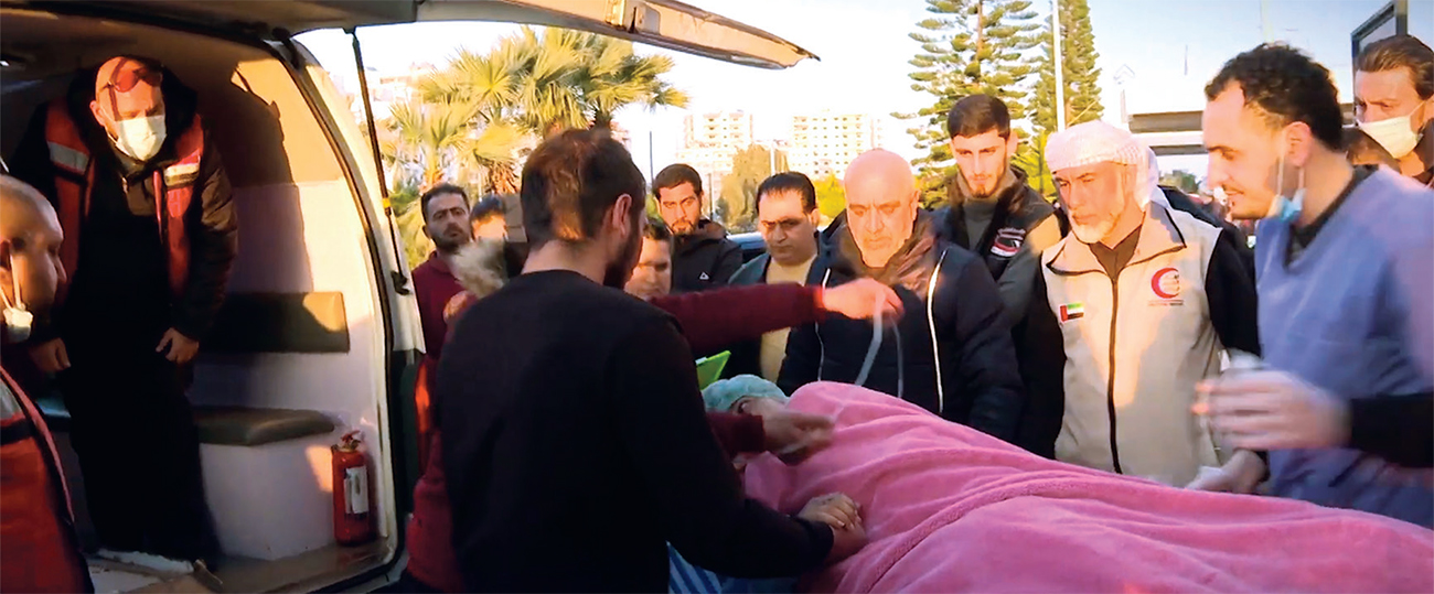 "هيئة الهلال الأحمر بدأت في تسريع إجراءات استقدام المصابين وأسرهم"
