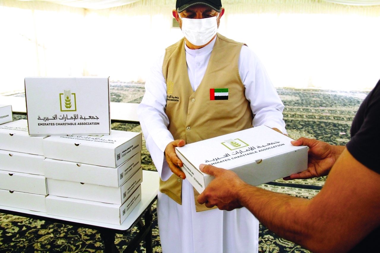 "تكاتف الجميع في سبيل الارتقاء بالرسالة الإنسانية الإماراتية"