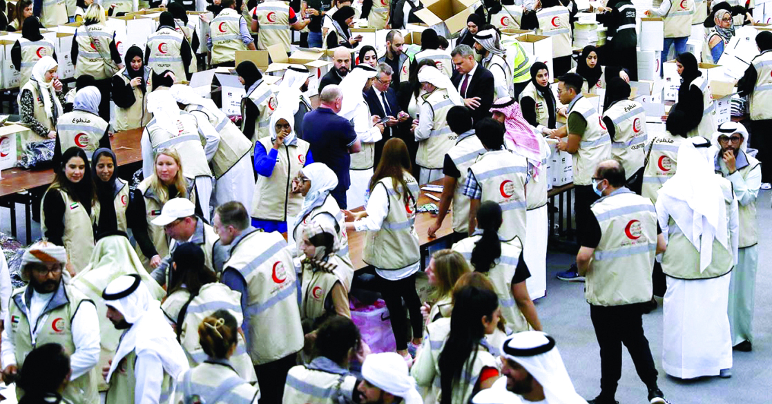"جانب من حملة «جسور الخير» بالشارقة الشهر الماضي لجمع التبرعات لضحايا الزلزال | تصوير: سالم خميس"