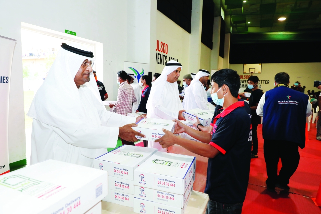 "أيادي الخير الإماراتية معطاءة للجميع | من المصدر"