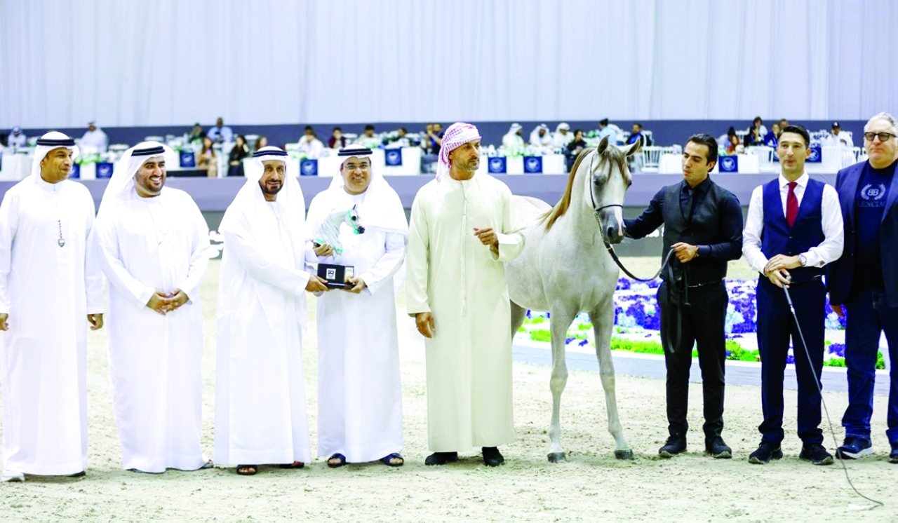 "خلال تتويج المهر «دي فاهر» بحضور محمد التوحيدي وعبد العزيز المرزوقي | من المصدر"