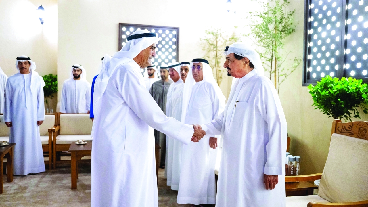 "حاكم عجمان خلال استقبال المهنئين | وام"