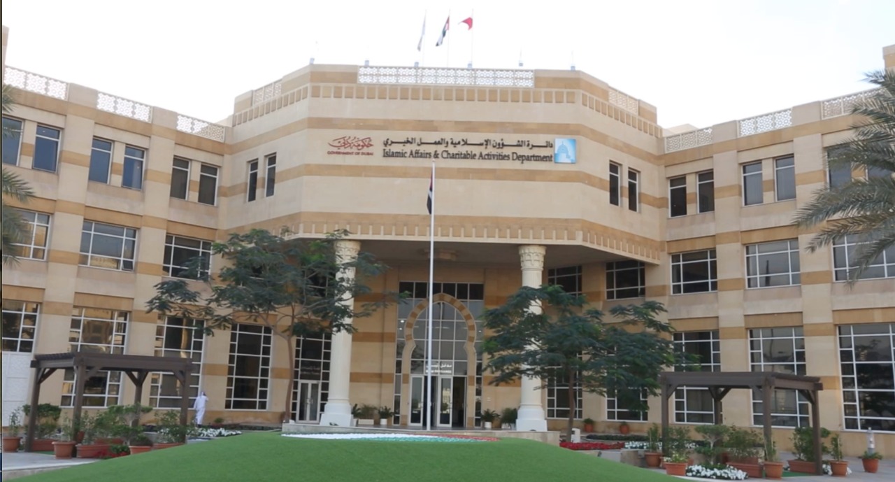 "إفطار دبي" يجمع الأديان والطوائف والمذاهب على مائدة واحدة