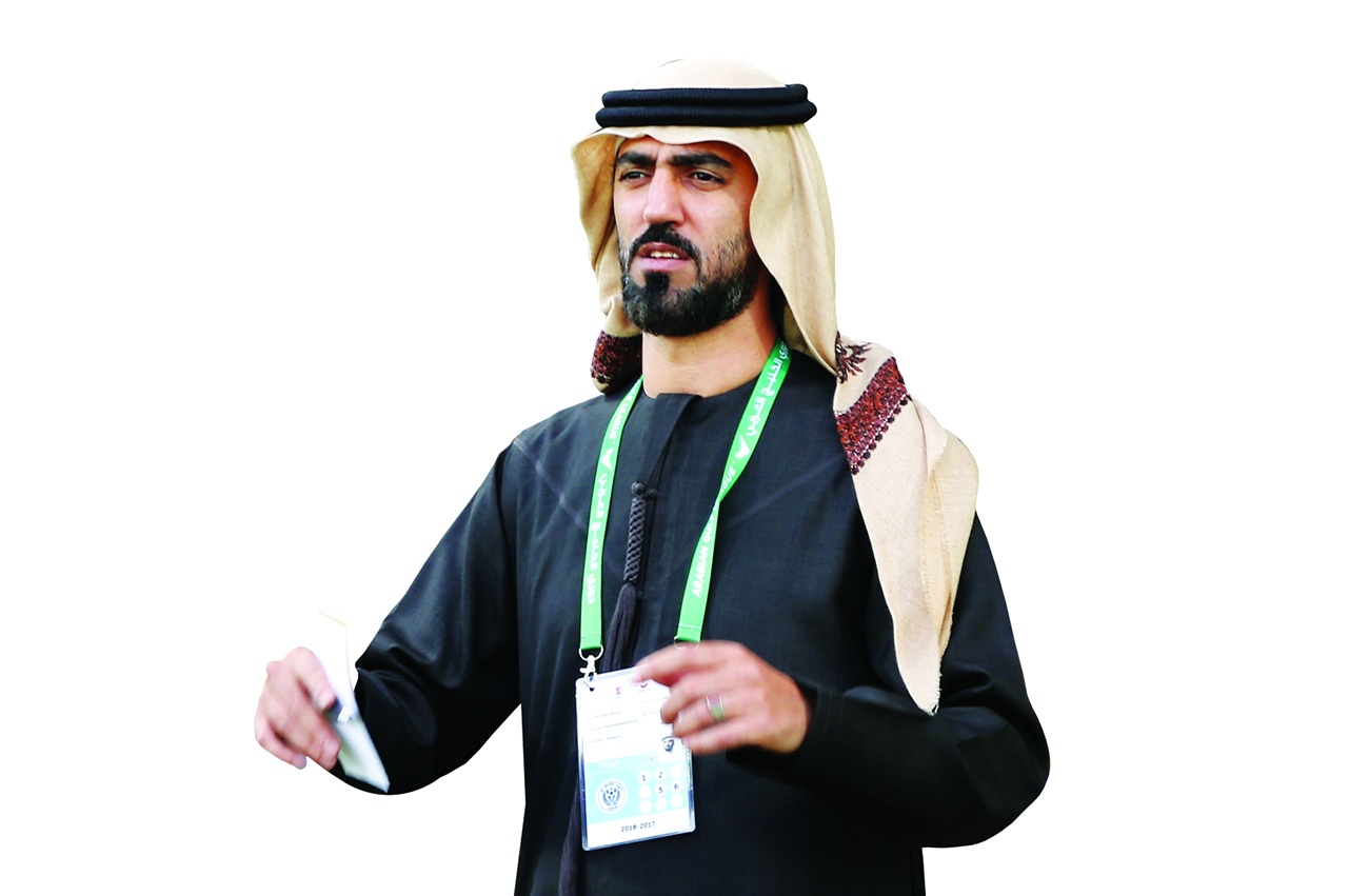 "علي عباس"