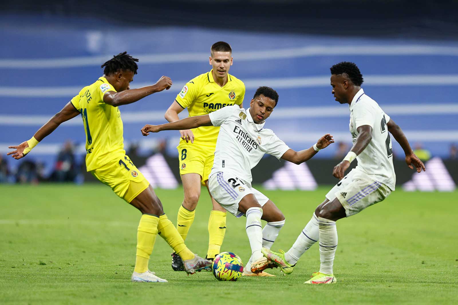 ريال مدريد يخسر 3-2 أمام فياريال