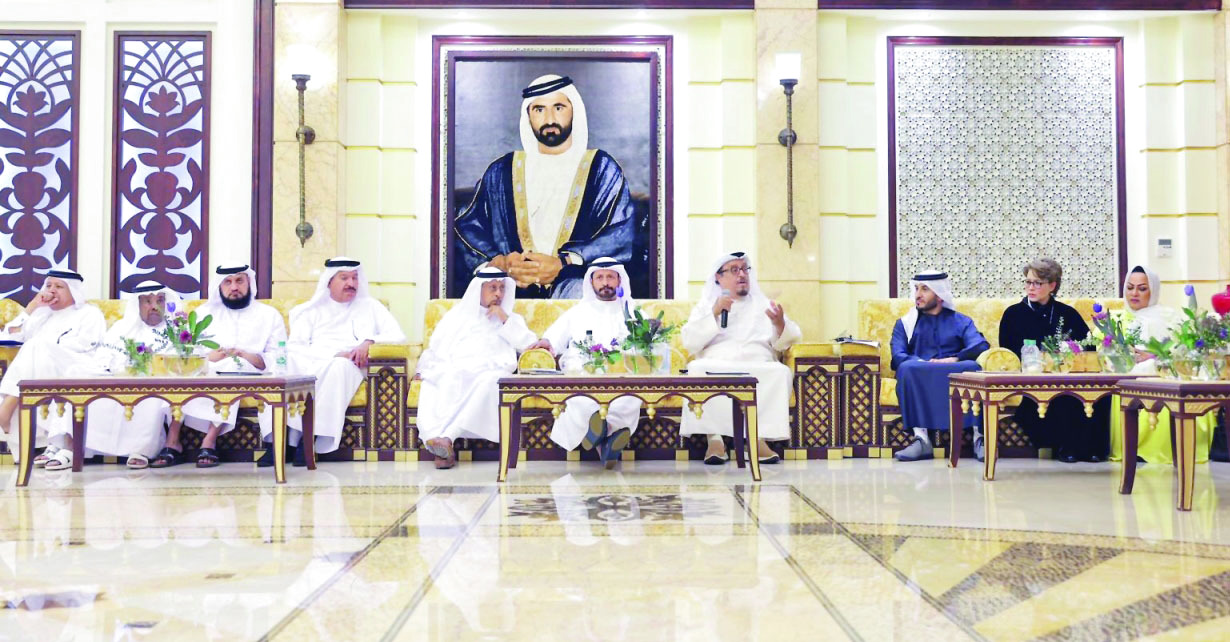 مجلس ضاحي خلفان يدعو لإنشاء جمعية أمهات الوطن