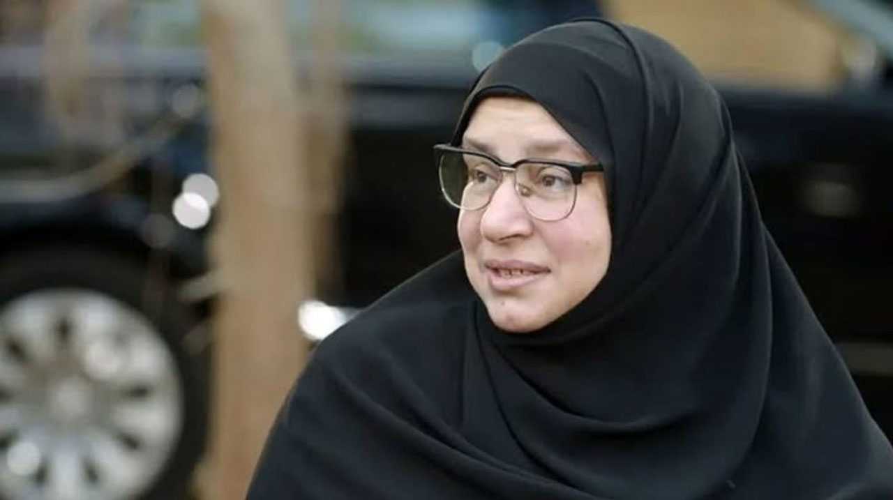 أشرف زكي يكشف حقيقة إصابة الفنانة عبلة كامل بالسرطان