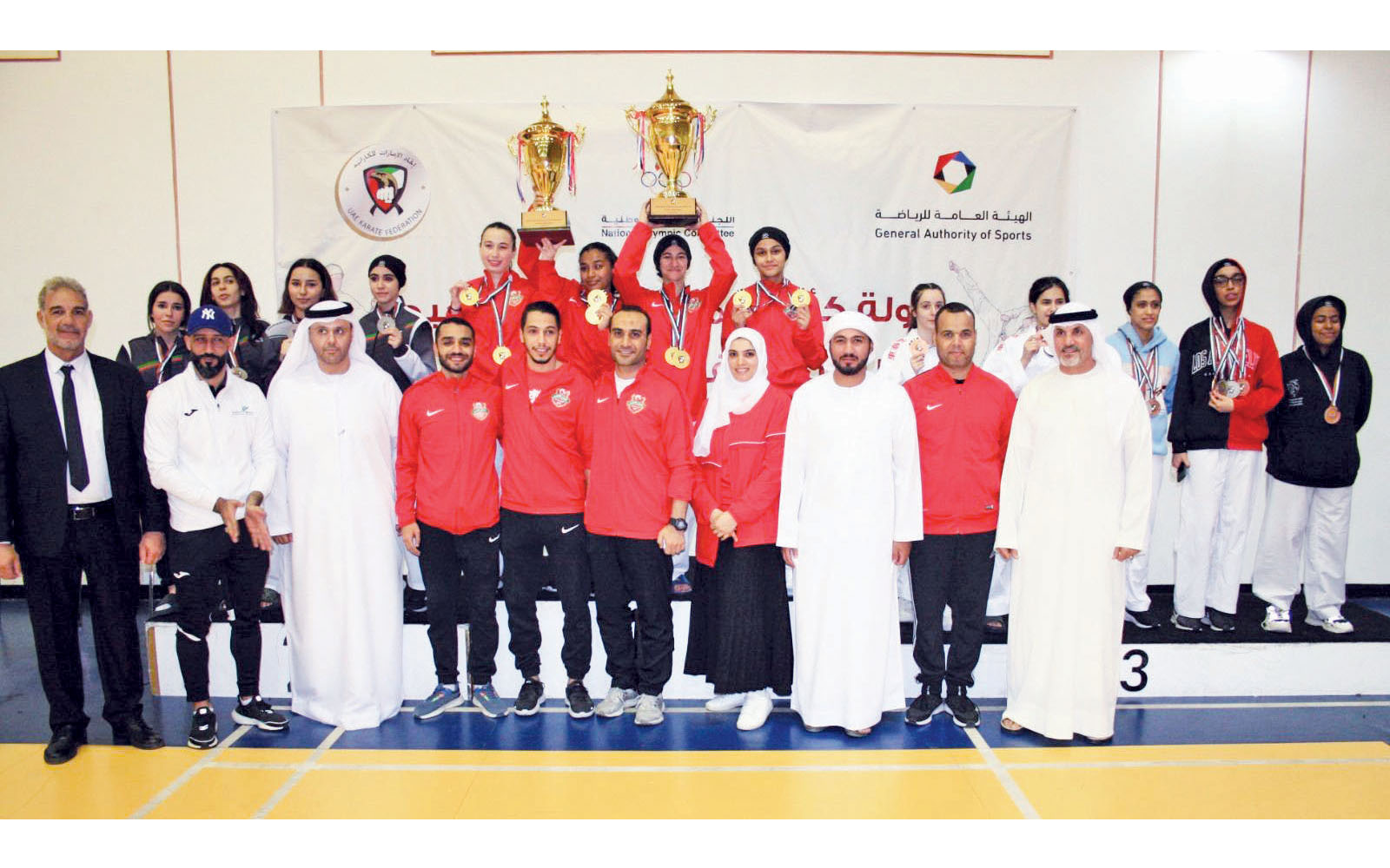 "جانب من مراسم التتويج | البيان"