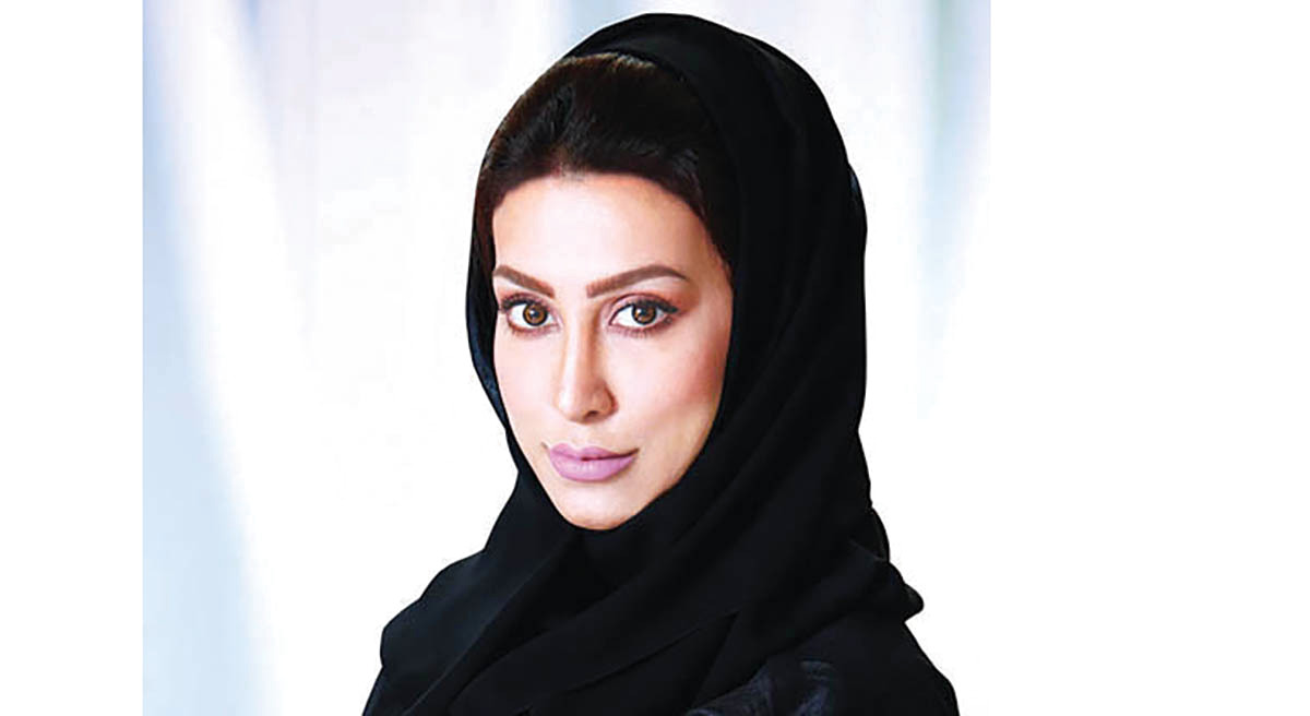 "خديجة البستكي"