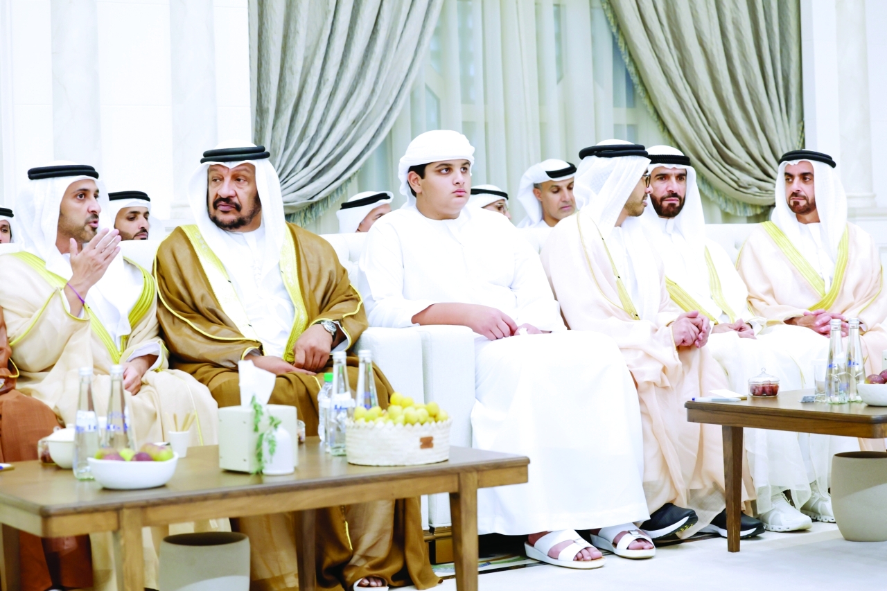 "سيف وعبدالله بن زايد وسعيد بن محمد وعبدالعزيز النعيمي"