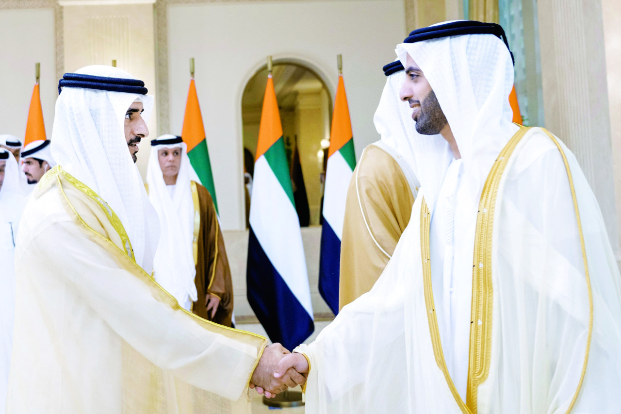 "حمدان بن محمد ومحمد بن سعود يتبادلان التهاني بالعيد"