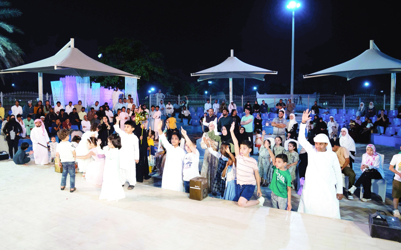 "الجمهور يستمتع بالفعاليات المتنوعة في العيد | وام"