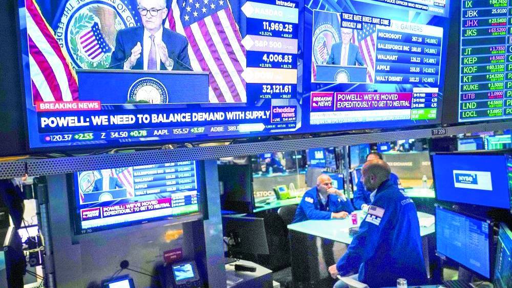 أرباح عملاق الكيماويات «داو» تتجاوز تقديرات «وول ستريت»