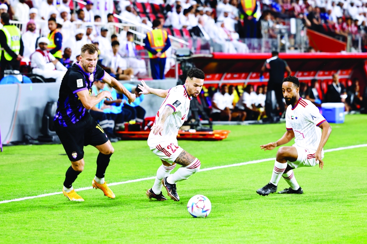 "الشارقة استفاد من كافة لاعبيه الأجانب | تصوير: سيف الكعبي"