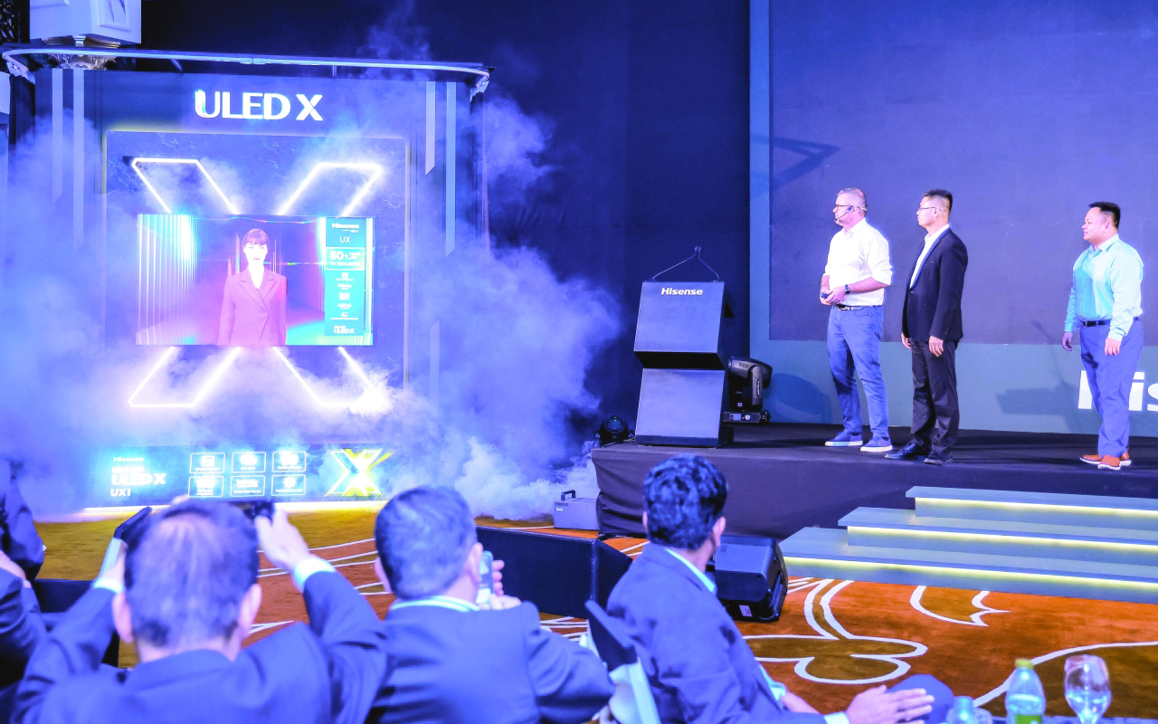 "خلال إطلاق أجهزة للشركة في دبي | البيان"