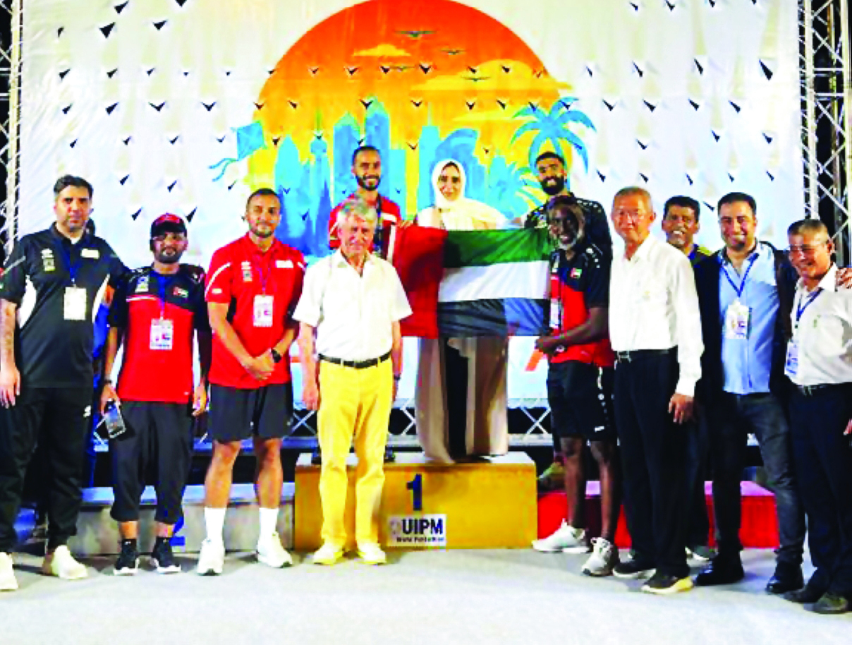 "نجوم المنتخب على منصة التتويج | وام"