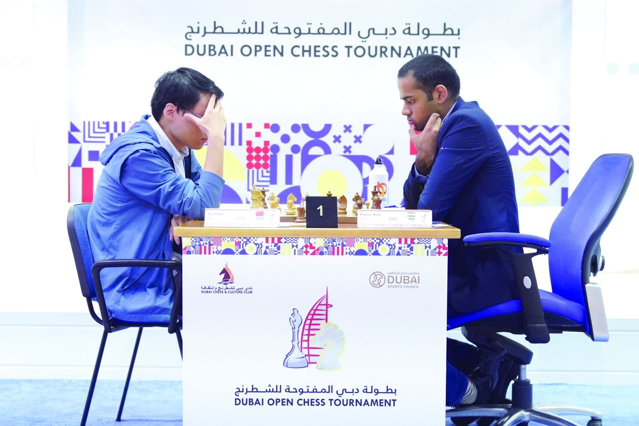 حسابات الصدارة تختلط مجدداً في «دولية دبي للشطرنج»