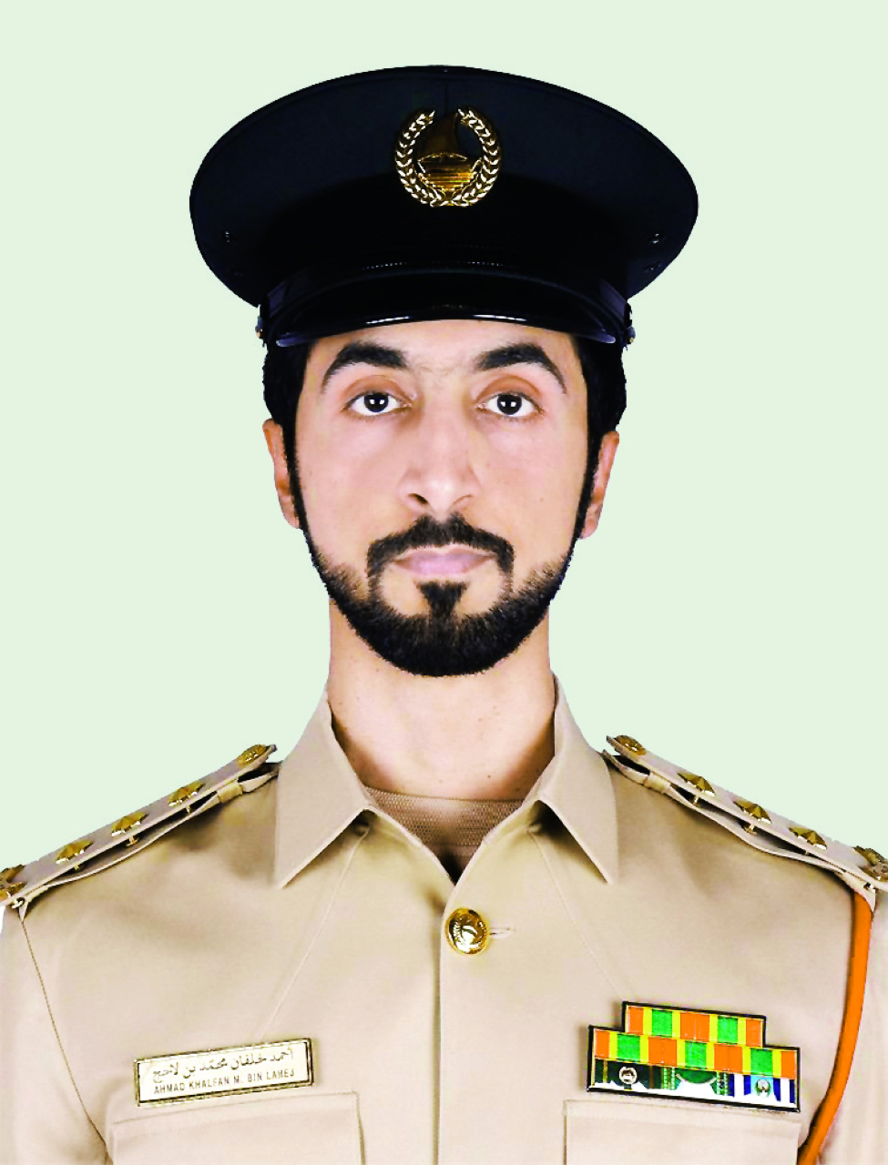 "أحمد بن لاحج"