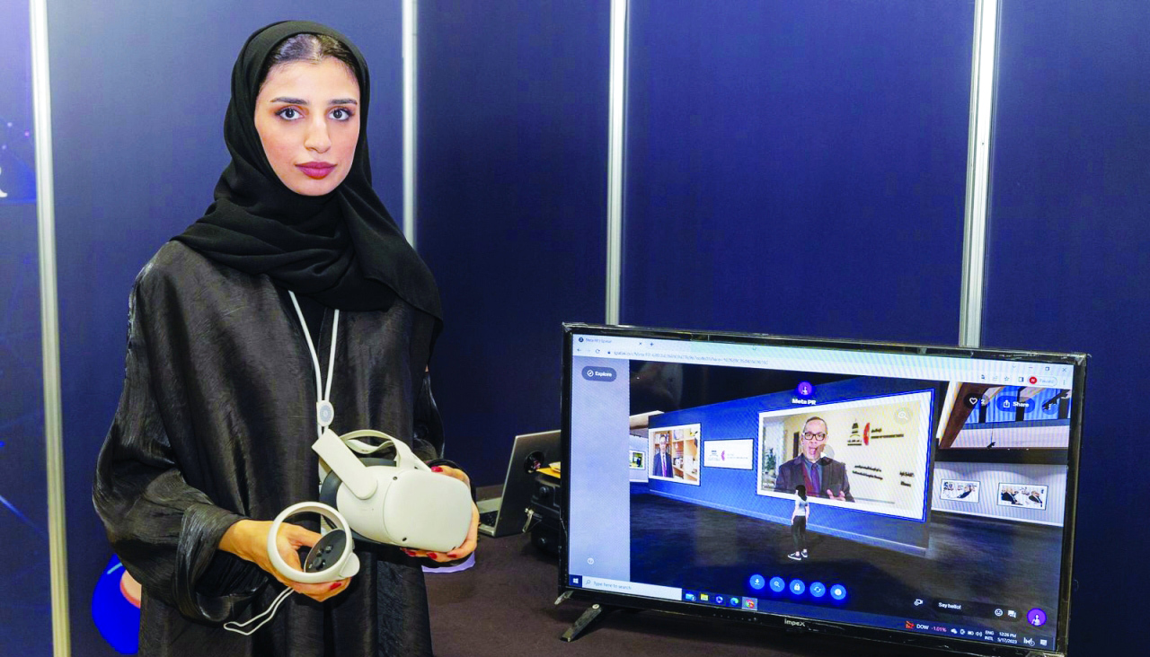 طالبة توظّف «الميتافيرس» لجذب المستخدمين