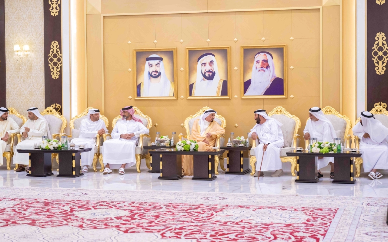 "حميد النعيمي خلال استقبال المهنئين بالعيد بحضور عمار بن حميد | وام"